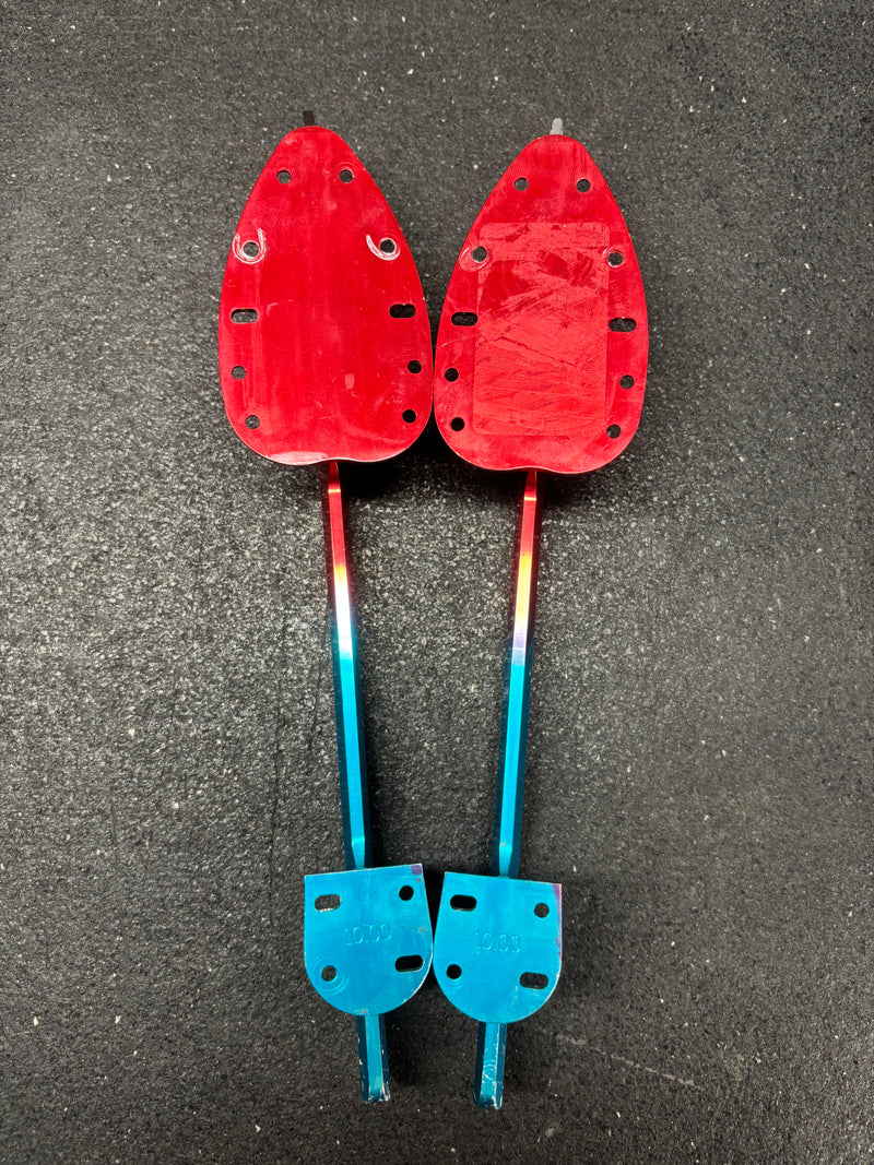 Load image into Gallery viewer, Used Paramount CA Figure Skate Blades
