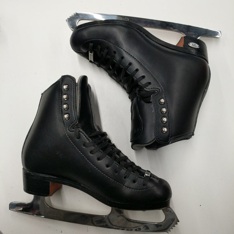 Load image into Gallery viewer, used Riedell mens 223 figure skates size 4
