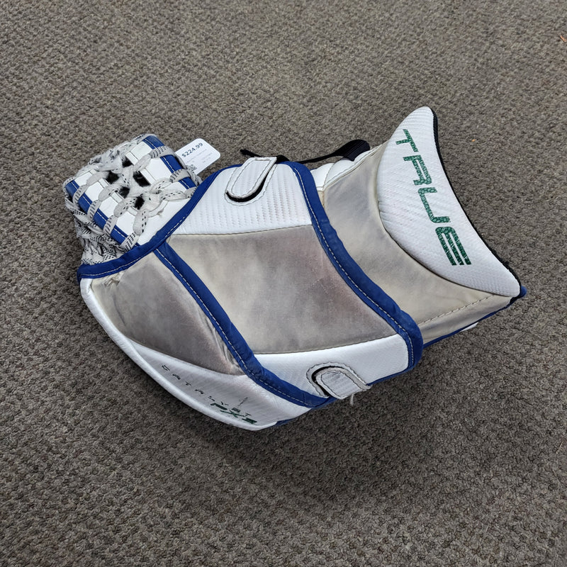 Load image into Gallery viewer, Used True Catalyst PX3 Sr. Goalie Glove
