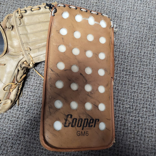 Vintage Cooper GM6 Hockey Goalie Catcher/Blocker NHL Set