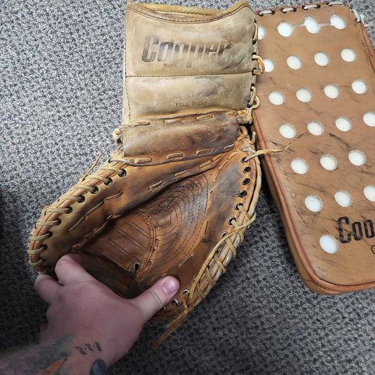 Vintage Cooper GM6 Hockey Goalie Catcher/Blocker NHL Set
