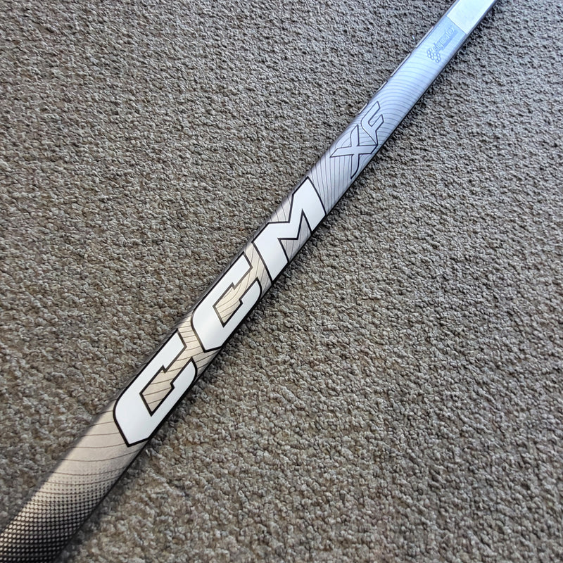 Load image into Gallery viewer, CCM XF Goalie Stick - Senior P1 25"
