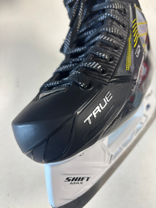 Pre Owned True Catalyst 9 Jr. Size 2 Ice Hockey Skates