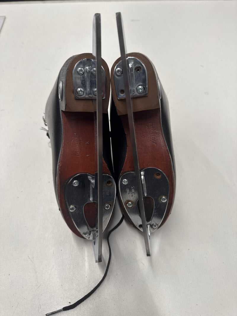 Load image into Gallery viewer, Used Riedell 25 Motive Boys Figure Skates
