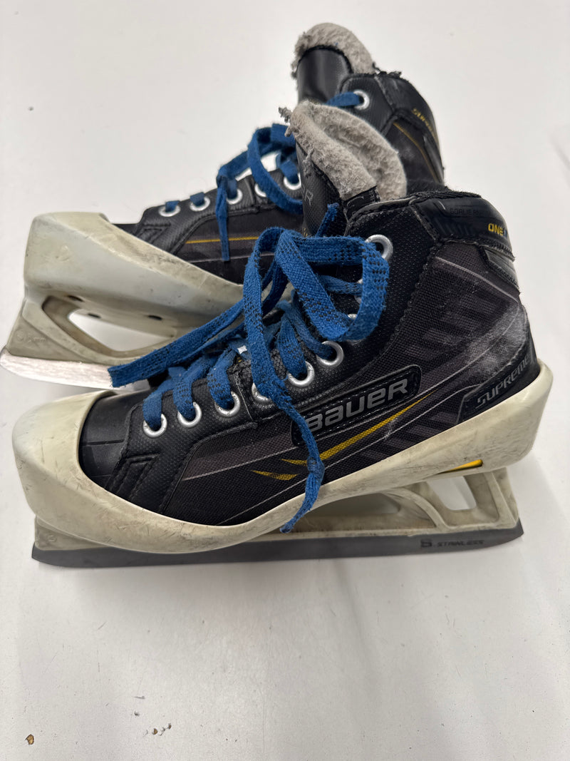 Load image into Gallery viewer, Used Bauer Supreme One.7 Goalie Hockey Skates, INT 5

