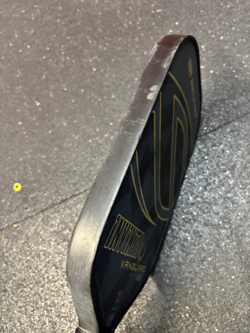 Load image into Gallery viewer, Used Selkirk Vanguard 2.0 Pickleball Paddle
