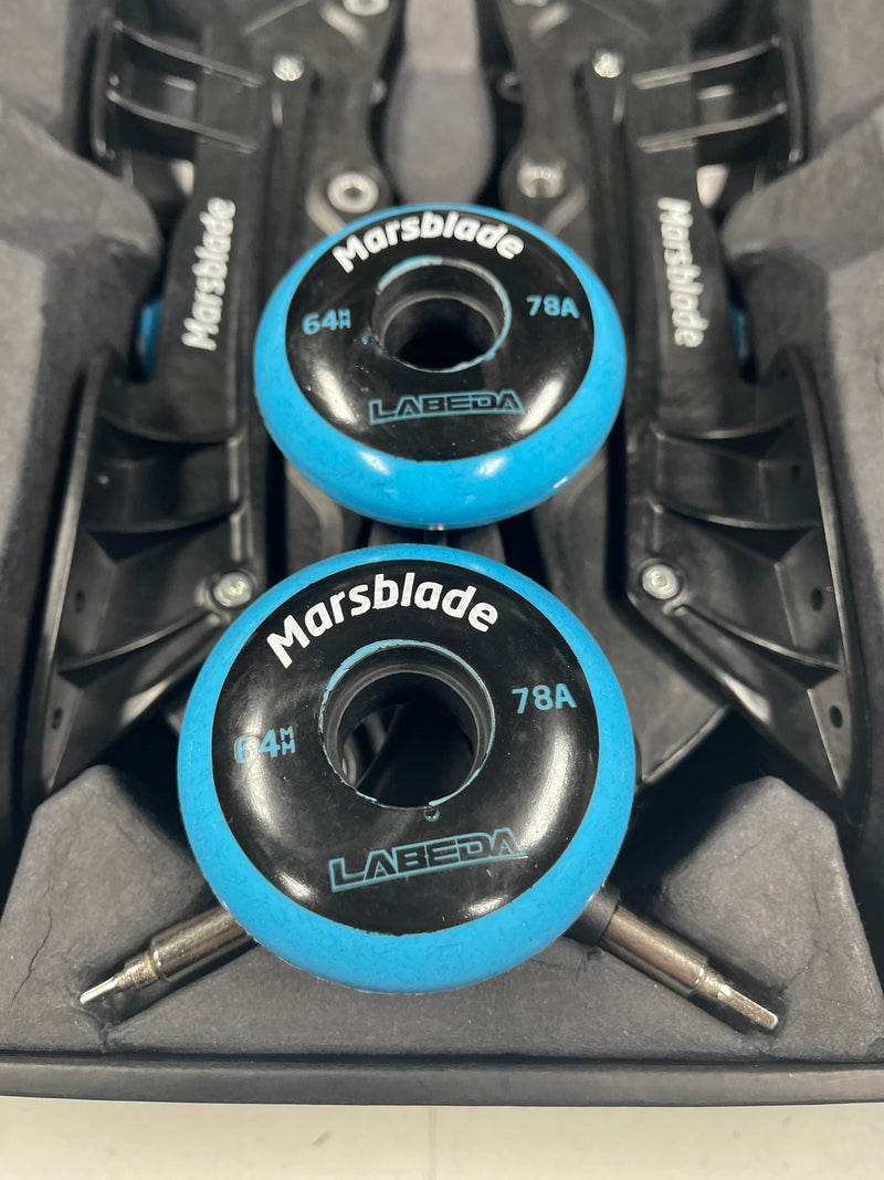 Load image into Gallery viewer, Marsblade 01 Like New Small Inline Chassis
