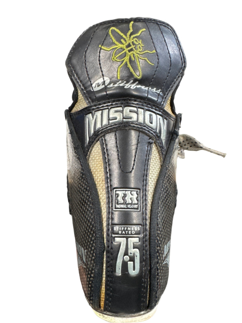 Load image into Gallery viewer, Used Mission Amp Flyweight Hockey Skates, SR 8.5
