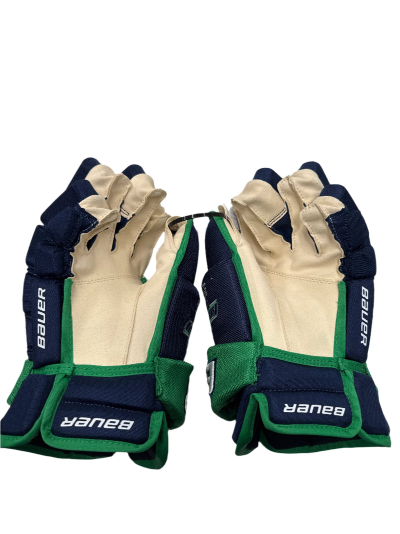 Load image into Gallery viewer, Used Like New Sno-King Bauer Vapor S21 Hockey Gloves 14"
