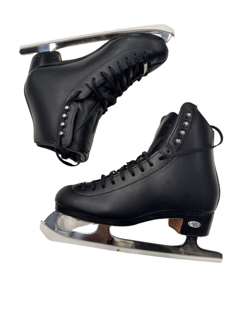 Load image into Gallery viewer, New mens Riedell 223 figure skates size 5
