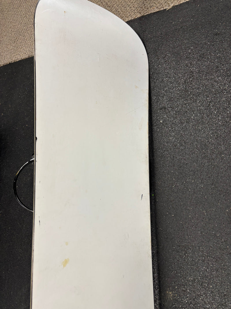 Load image into Gallery viewer, Used Ride Fleetwood Snowboard w/ Bindings
