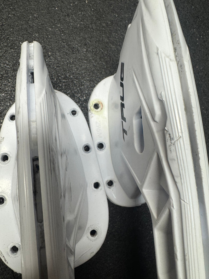 Load image into Gallery viewer, Used True Shift Max Skate Holders
