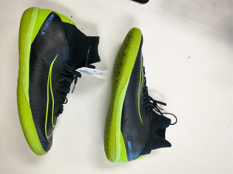 Load image into Gallery viewer, Used Nike Mercurial X Size 5 Youth Indoor Soccer Shoes
