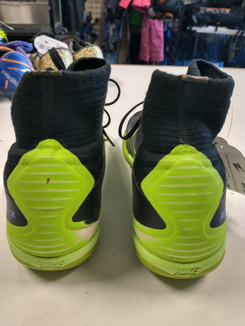 Load image into Gallery viewer, Used Nike Mercurial X Size 5 Youth Indoor Soccer Shoes
