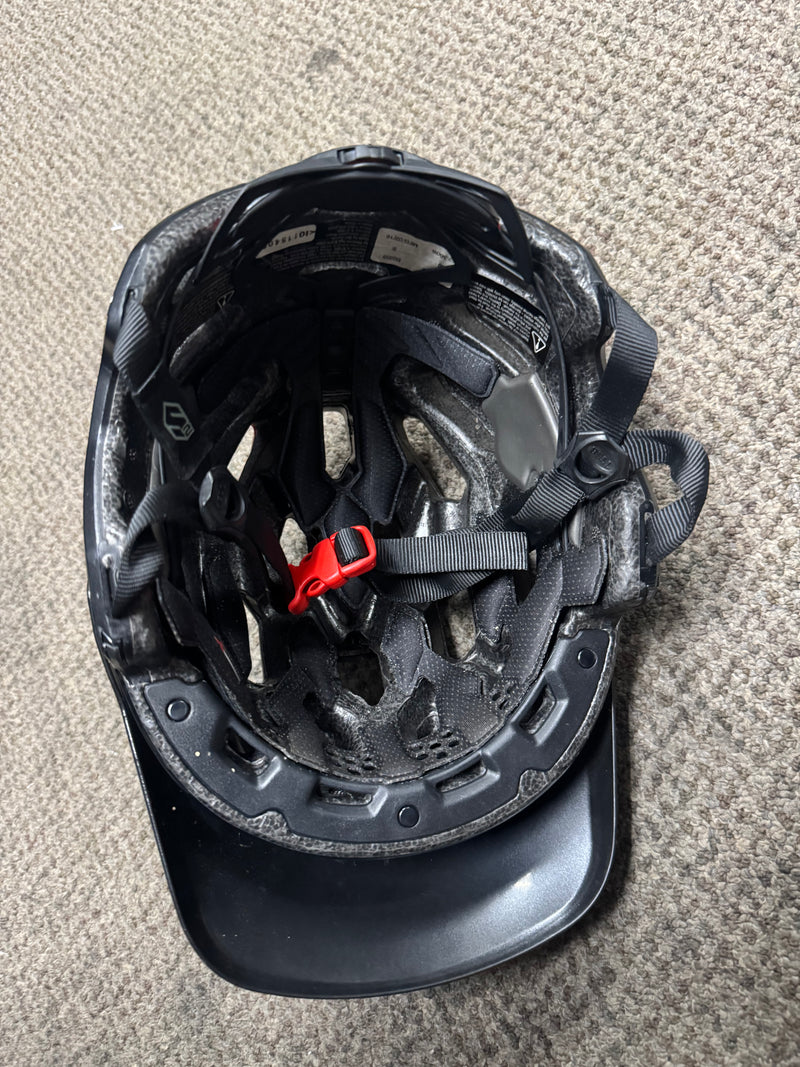 Load image into Gallery viewer, Used Bell Bike Helmets
