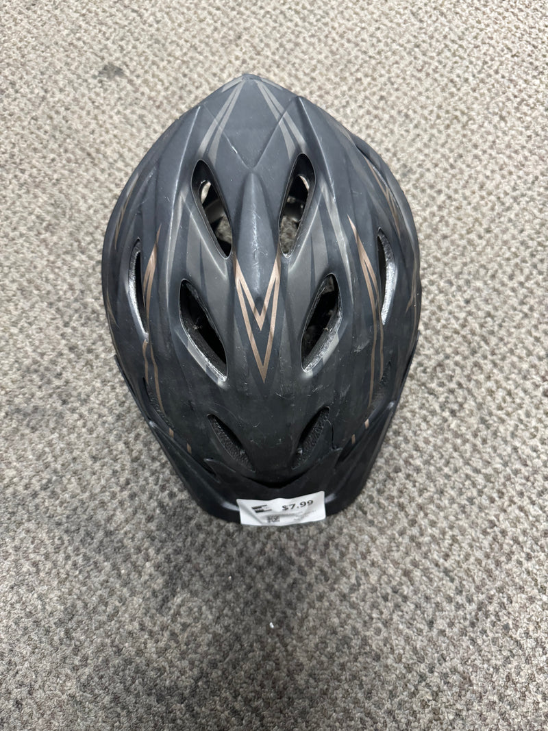Load image into Gallery viewer, Used Bell Bike Helmets
