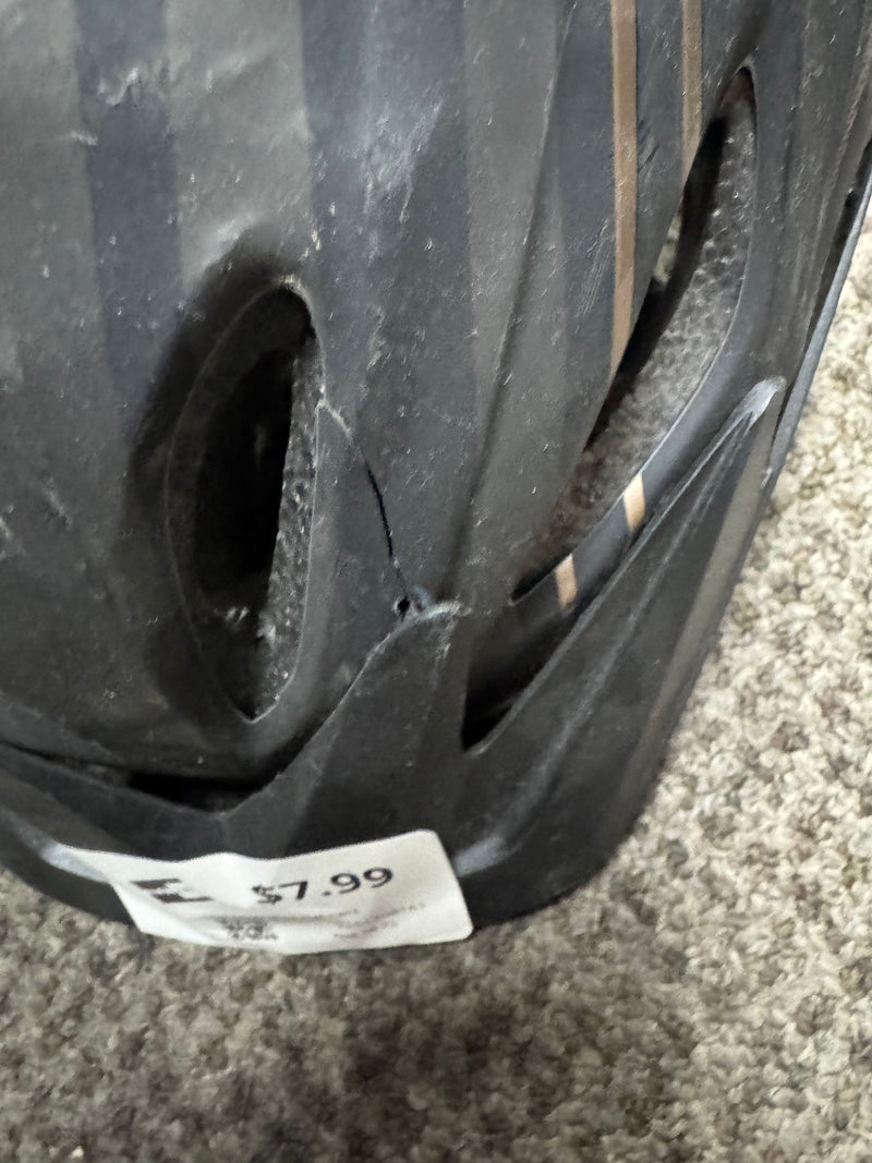 Load image into Gallery viewer, Used Bell Bike Helmets
