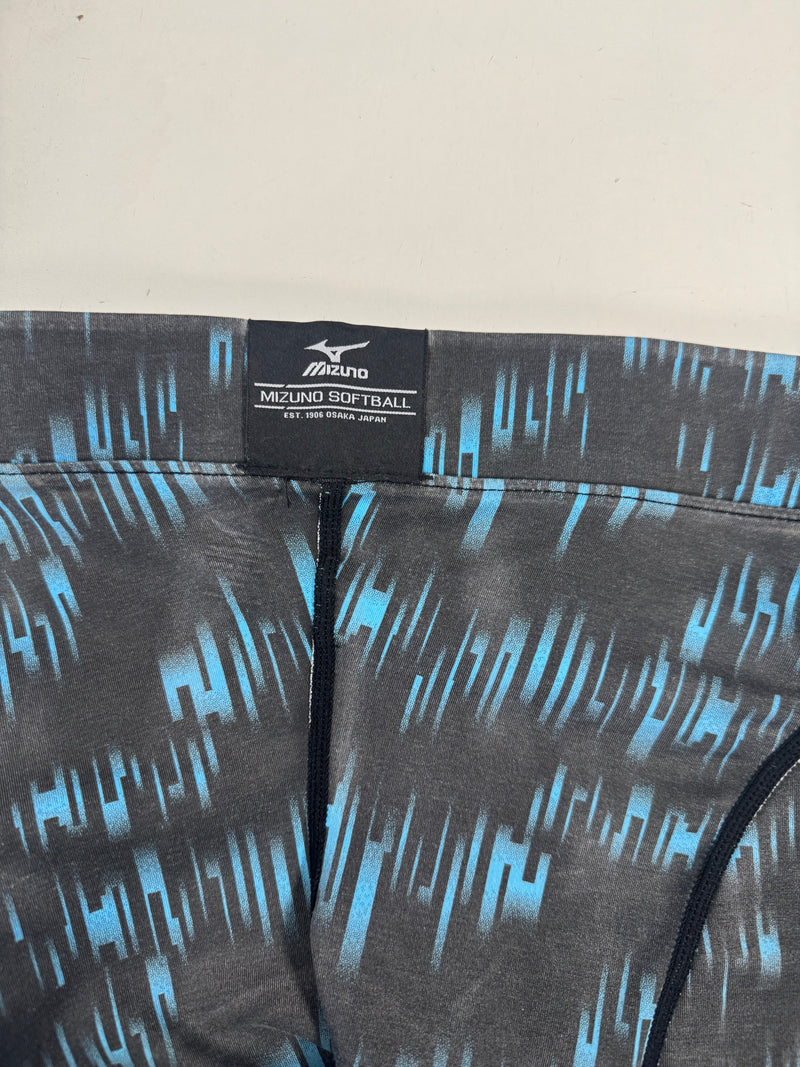 Load image into Gallery viewer, Used Mizuno Softball Sliding Shorts Size Medium
