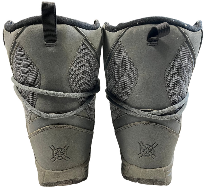 Load image into Gallery viewer, Used Lamar Justice Linerless Junior Size 3 Snowboard Boots
