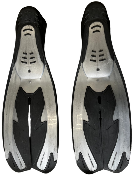 Used Tusa X-Pert Zoom Diving and Snorkeling Fins Size 9-11