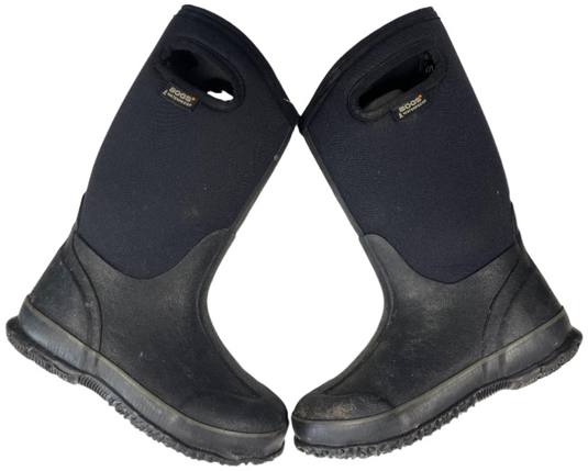 Used Bogs Classic High Size 2 Boots