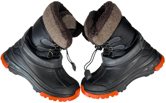 Used Nova Mountain Kids Winter Boots