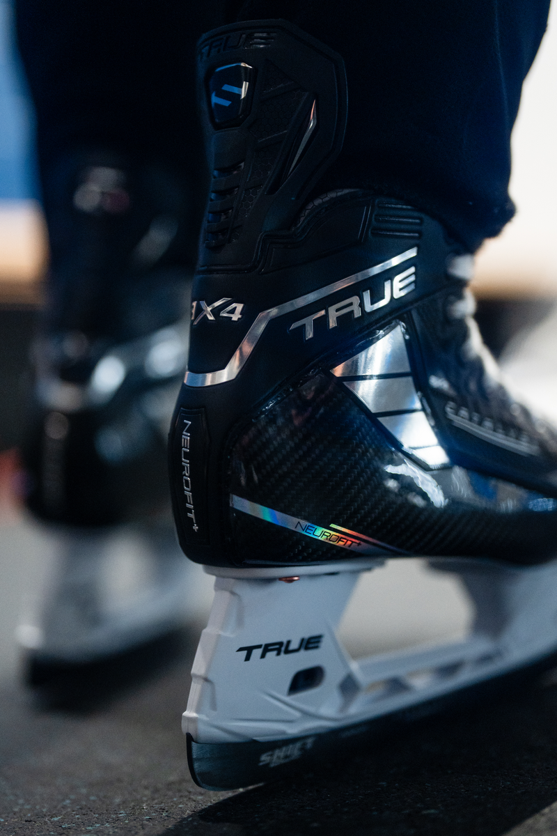 Load image into Gallery viewer, True Catalyst 9X4 Intermediate Hockey Skate
