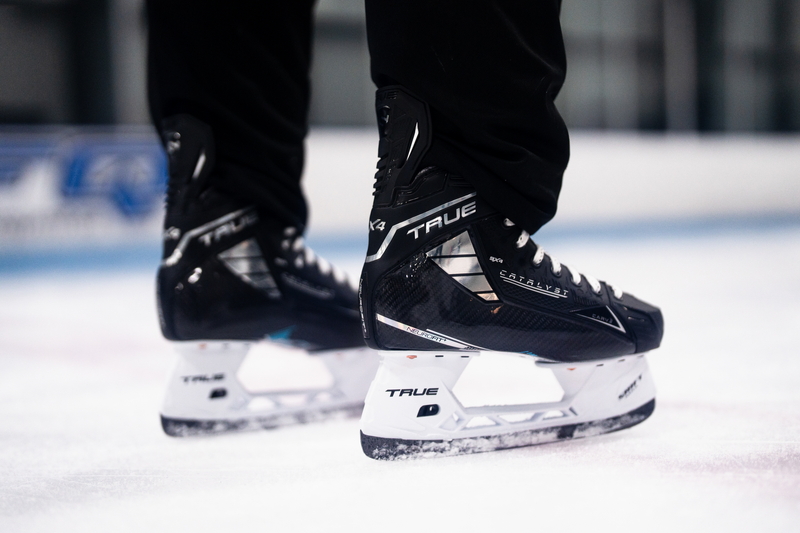 Load image into Gallery viewer, True Catalyst 9X4 Intermediate Hockey Skate
