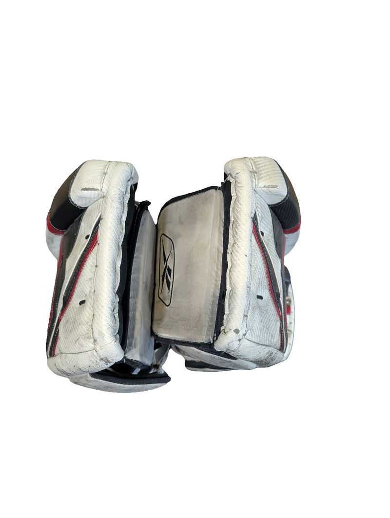 Load image into Gallery viewer, Reebok Premier Series Intermediate 29" 74cm Used Goalie Pads

