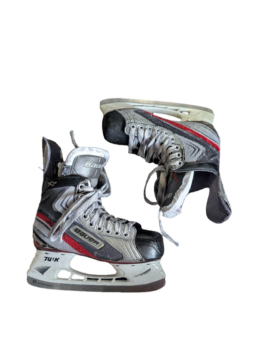 Used Bauer Vapor X3.0 Junior Size 3D Hockey Skates