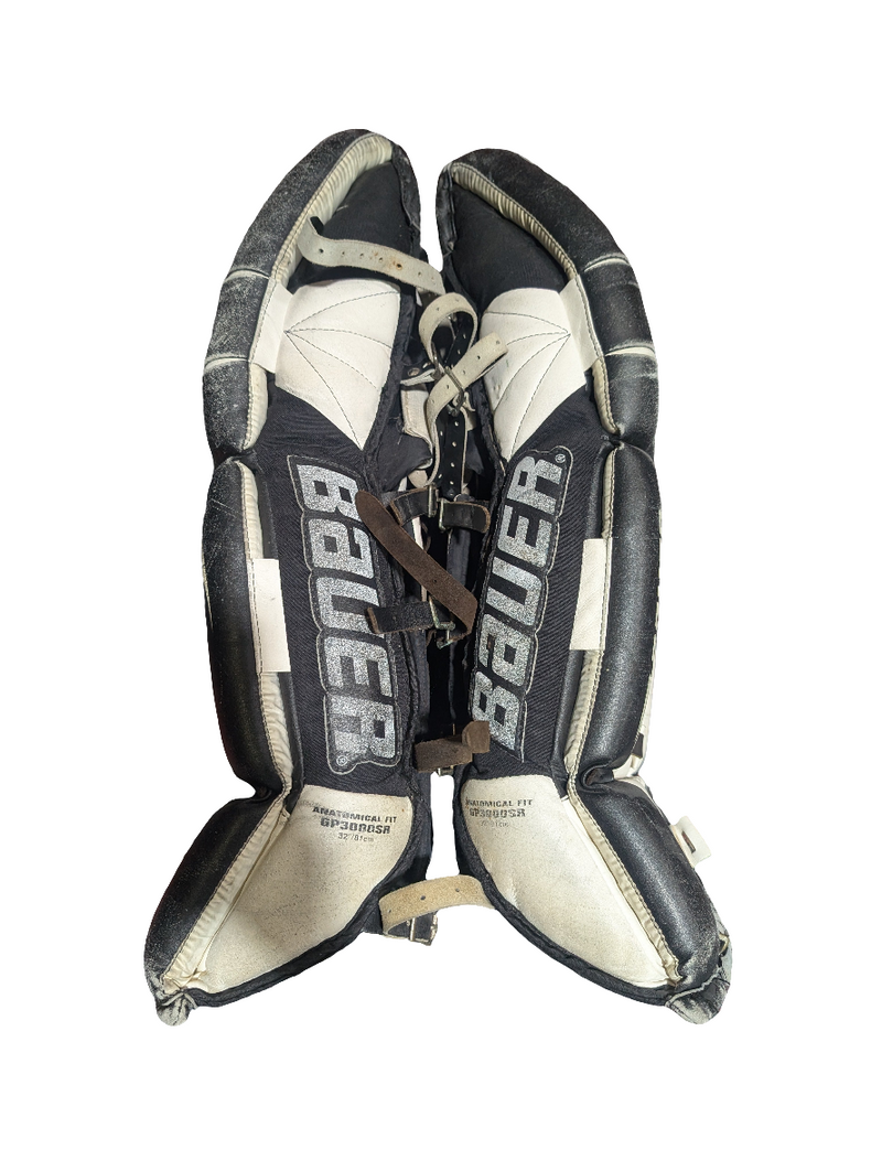 Load image into Gallery viewer, Used Bauer Reactor 3 32" Hockey Goalie Leg Pads
