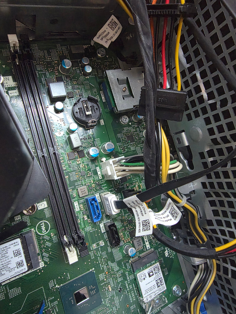 Load image into Gallery viewer, Dell inspiron 3891 PC parts only no HDD or RAM
