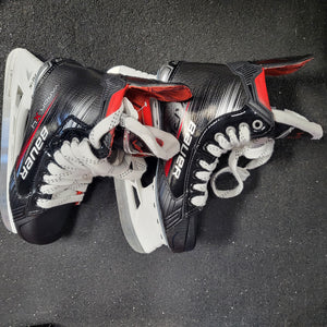 Barely Used Bauer Vapor X4 Hockey Skates Size 5.5