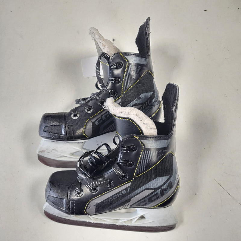 Load image into Gallery viewer, Used CCM Tacks AS 550 Hockey Skates Youth 12
