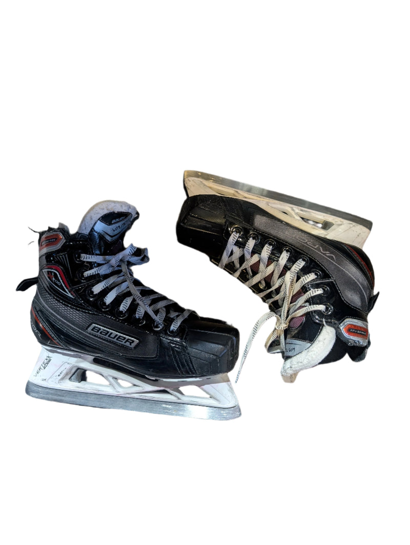 Load image into Gallery viewer, Used Bauer Vapor X700 Int. Goalie Skates
