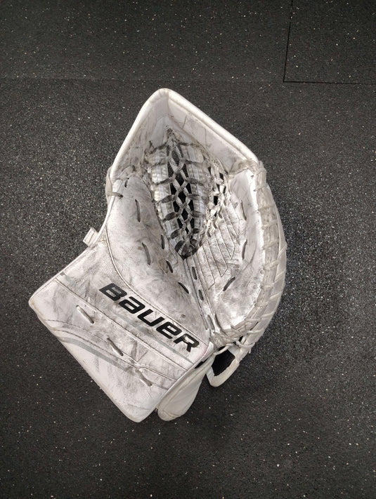 Used Bauer S23 GSX Goalie Glove Intermediate