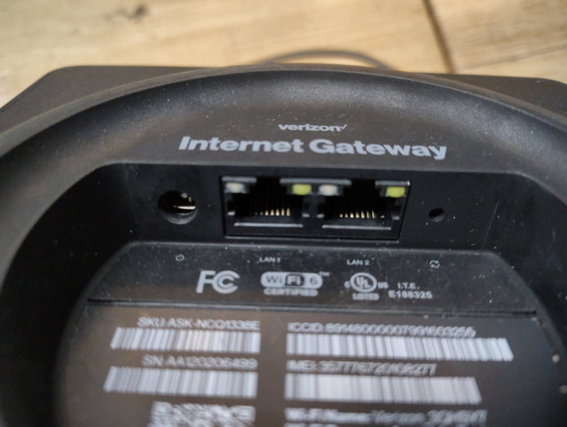 Load image into Gallery viewer, Verizon 5G Internet Gateway Router WIFI Hotspot ASK-NCQ1338 w/power cable
