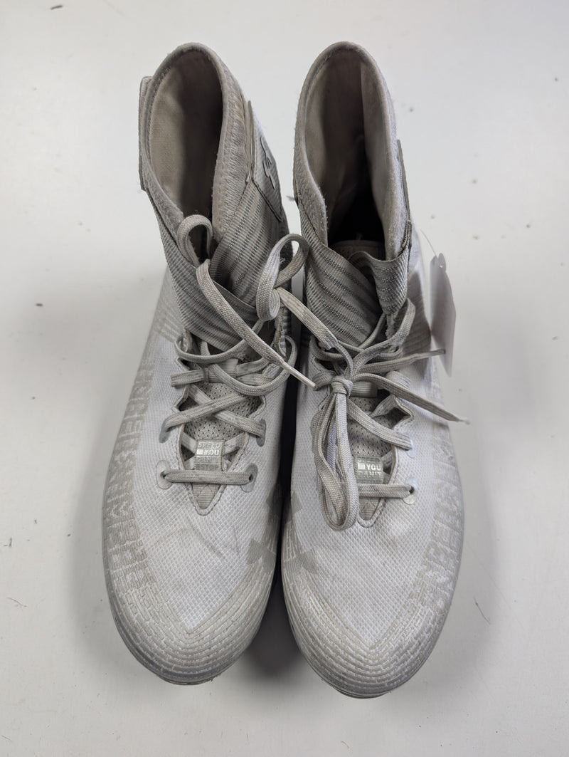 Load image into Gallery viewer, Used Under Armour Football Cleats

