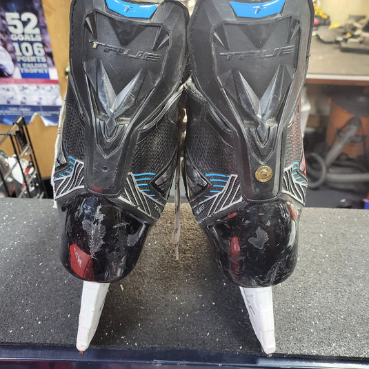 Used True TF7 Hockey Skates Size 6R
