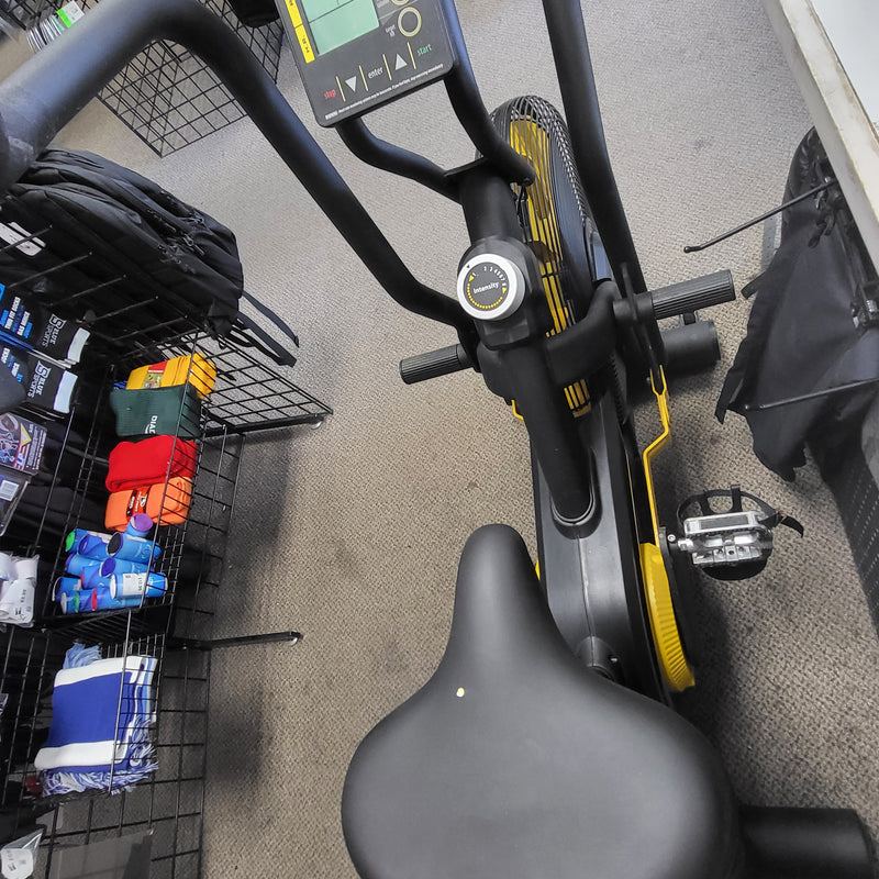 Load image into Gallery viewer, Used Cascade Air Fan Bike
