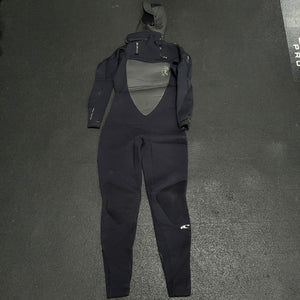 Used O'Neill Style #2581 Wetsuit - Size 10
