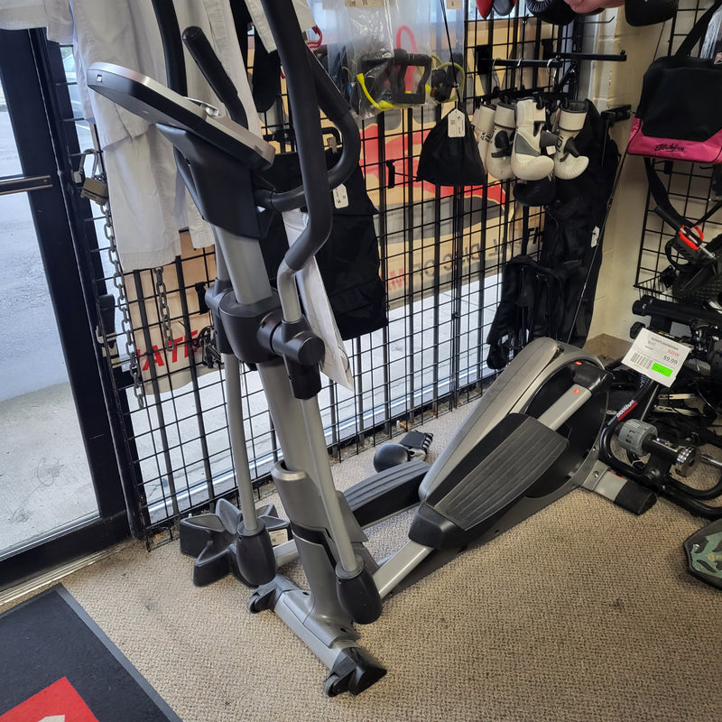 Load image into Gallery viewer, Slightly Used Sunny Pre-Programmed Elliptical Magnetic Trainer Machine
