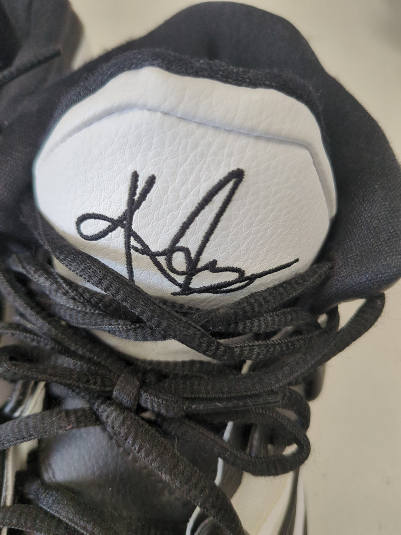 Load image into Gallery viewer, Used Nike Kyrie Infinity TB White Black Mens Size 9 Court / Basketball Shoe
