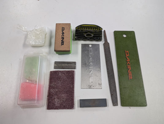 Used Dakine Deluxe Tune Snowboard/Ski Tuning Kit