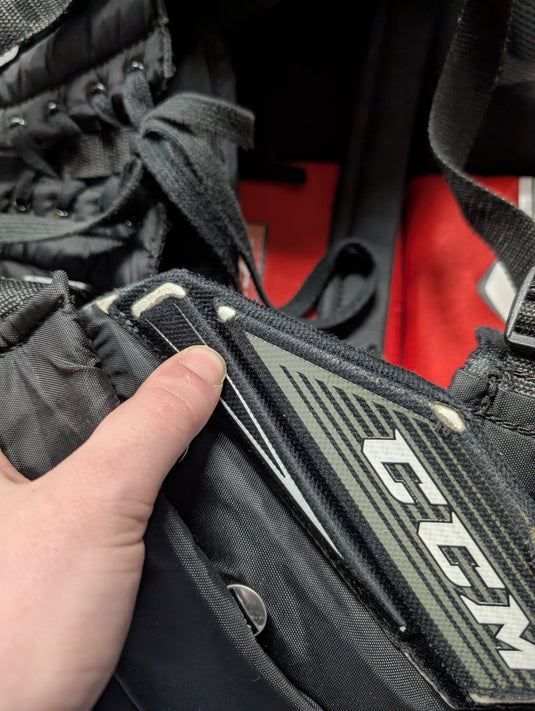 Used CCM E2.9 Int. Small Hockey Goalie Pants