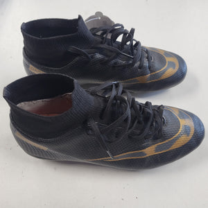 Daoquan Soccer Cleats - Size 7.5