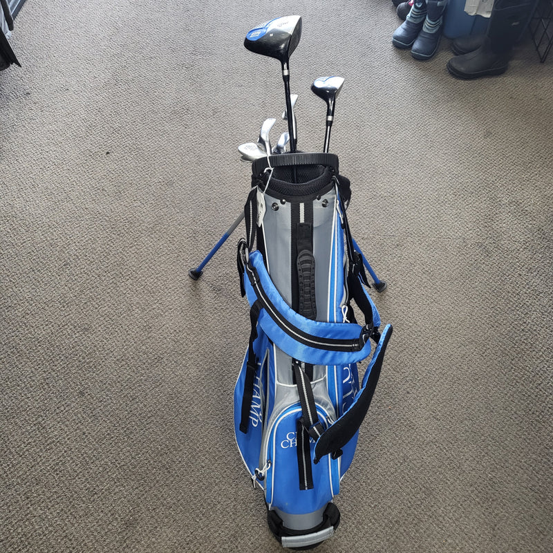 Load image into Gallery viewer, *Lightly Used* Club Champ 27" Jr. Bag /w Putter, Driver, Hybrid, S, 7, 9
