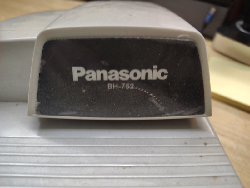 Load image into Gallery viewer, Panasonic BH-752 envelope opener
