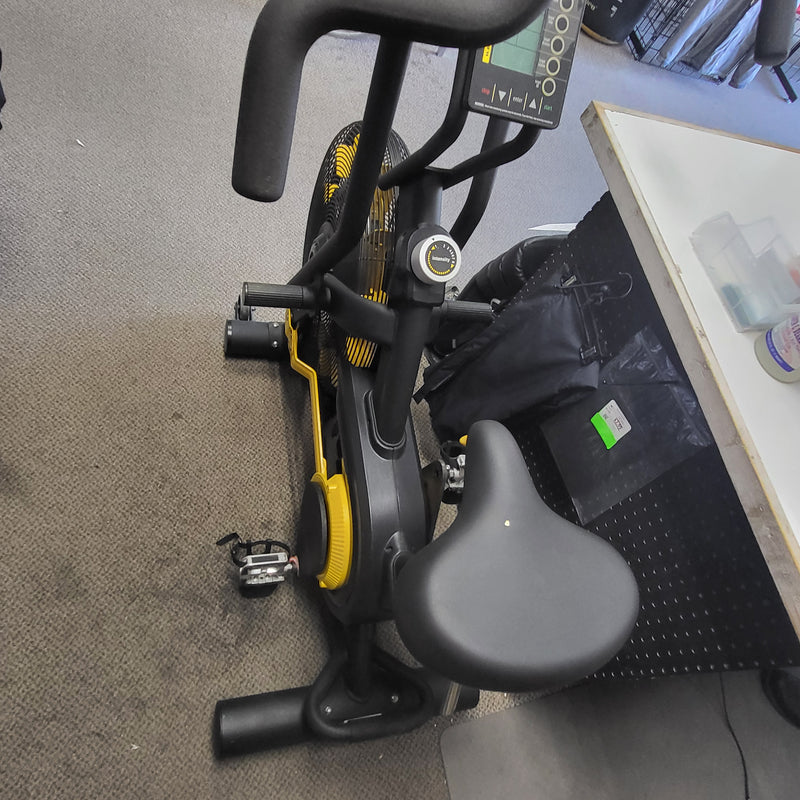 Load image into Gallery viewer, Used Cascade Air Fan Bike
