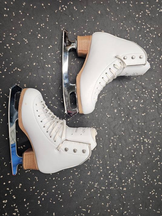 Slightly Used Jackson Ultima Evo Figure Skates Girls 1.5